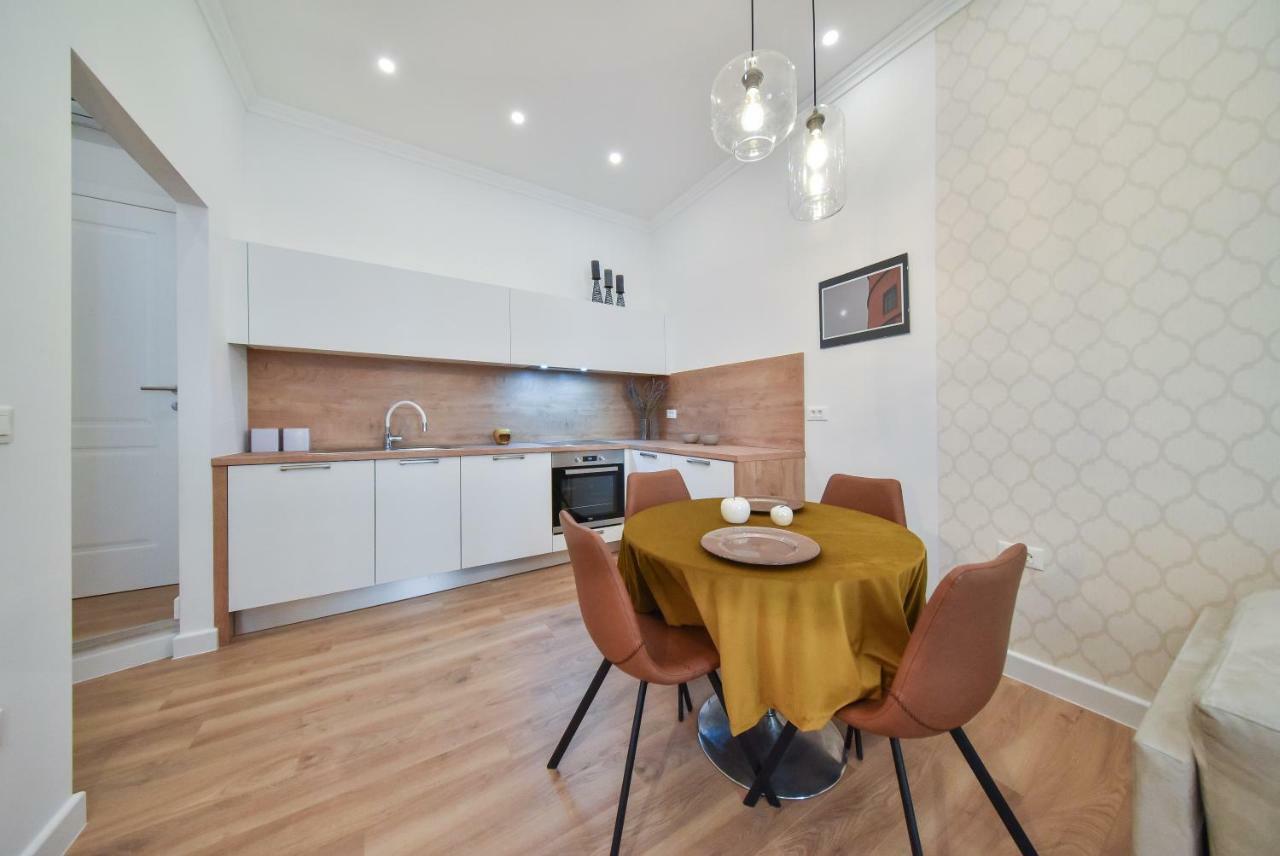Center Simeon Apartment ザダル エクステリア 写真